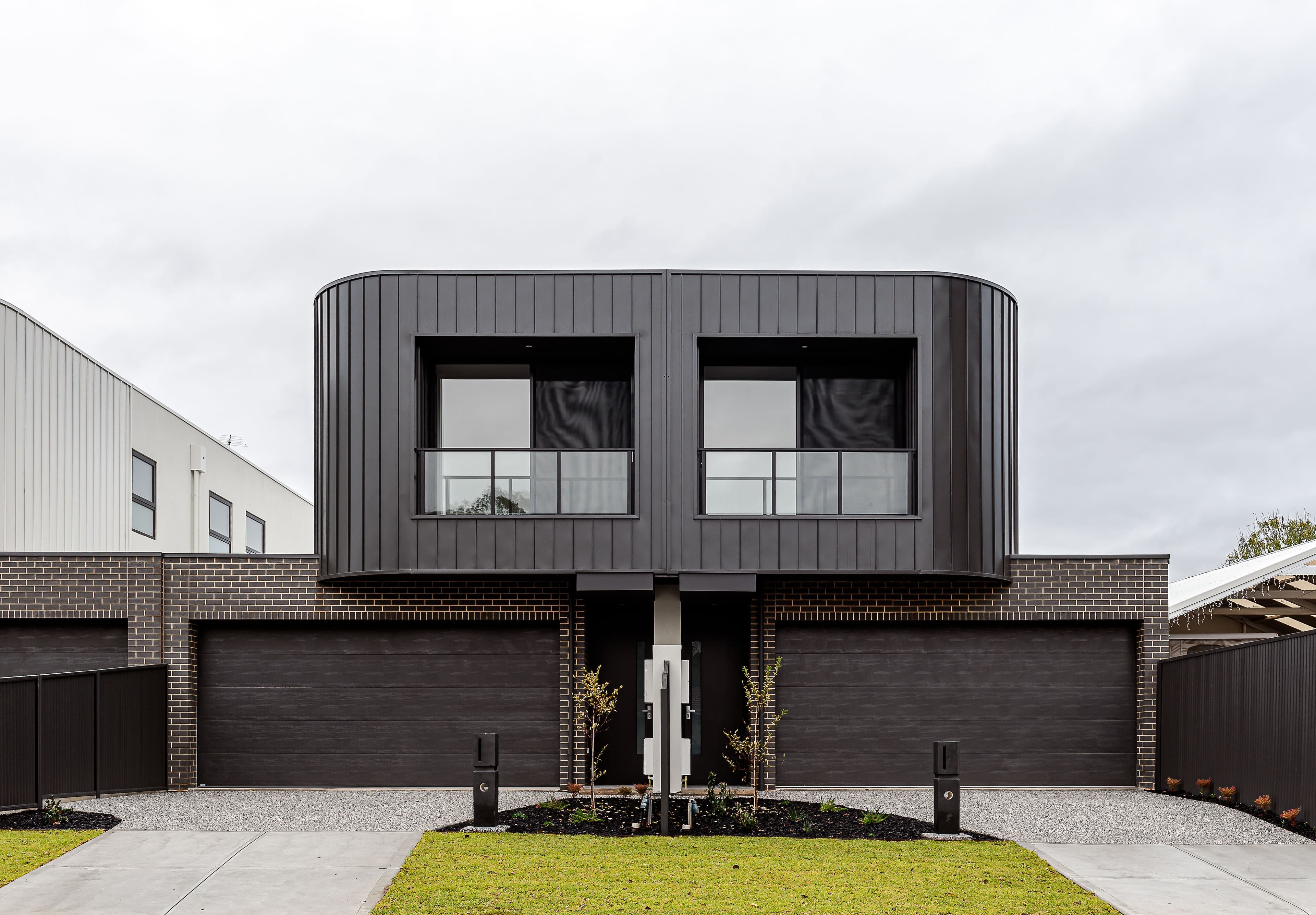 Street View 3 Front